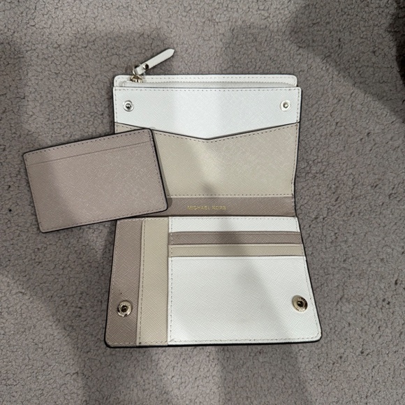 michael kors - Picture 2 of 2